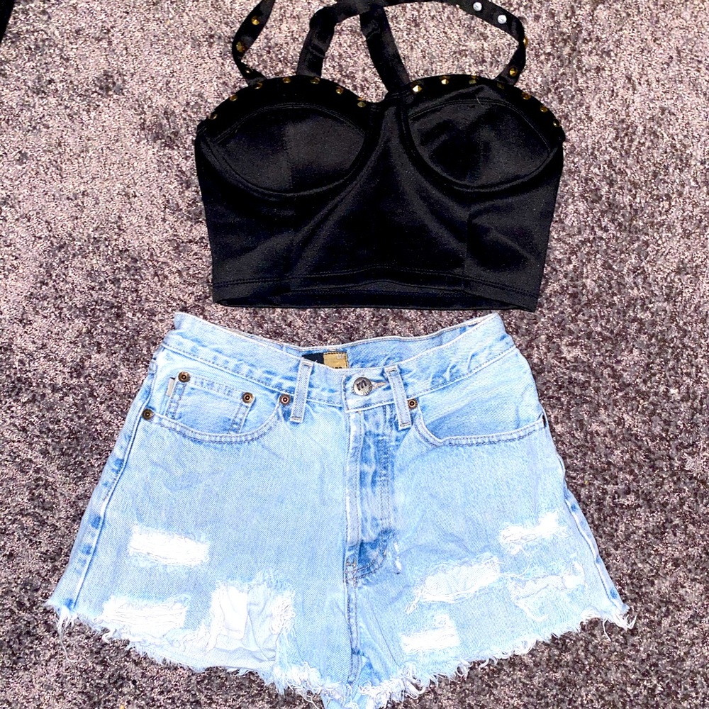 CLOSET ON HOLD TO REMOVE THINGS FROM STORAGE💎Studed festival crop top💎